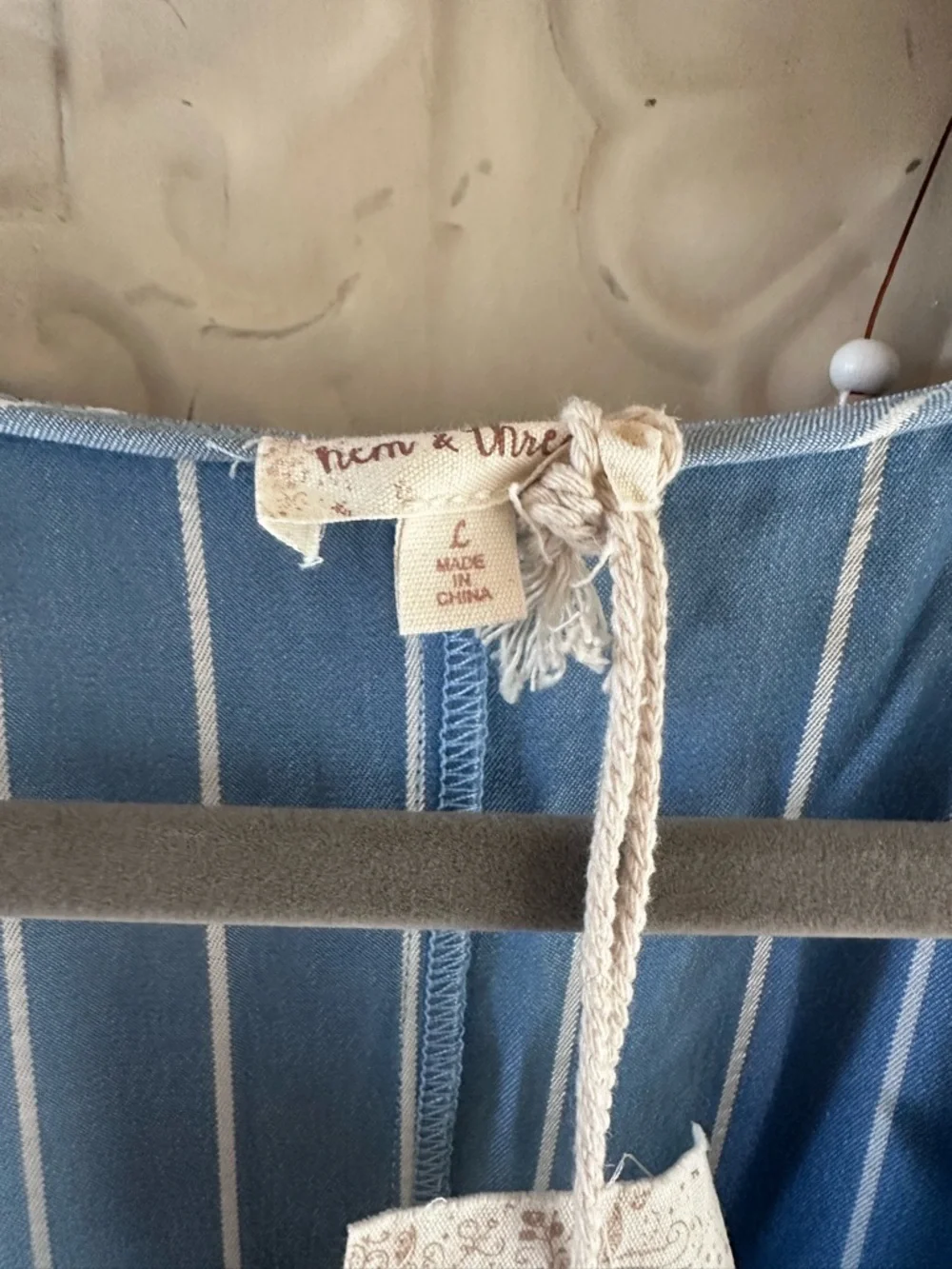 NWT Hem & Thread Blue and White Striped Dress with Puff Sleeves Large - Picture 3 of 5